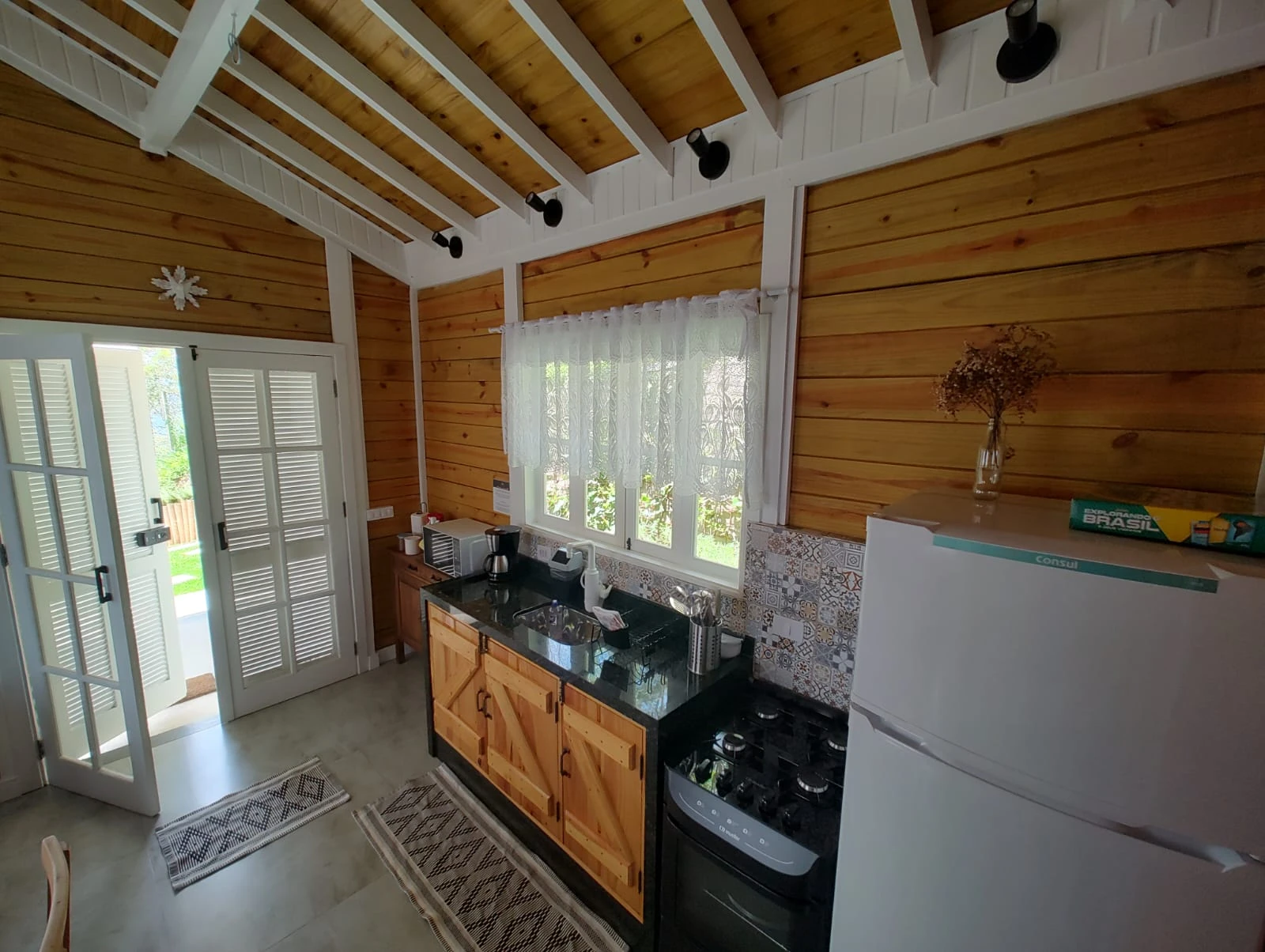 Casas de madeira com 1 quarto