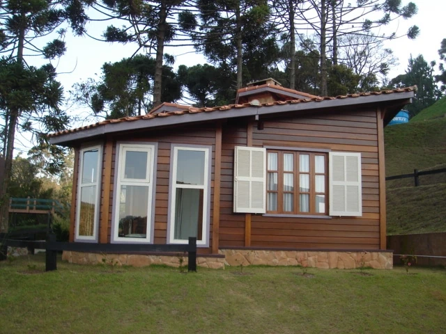 Construção de casas de madeira em Minas Gerais