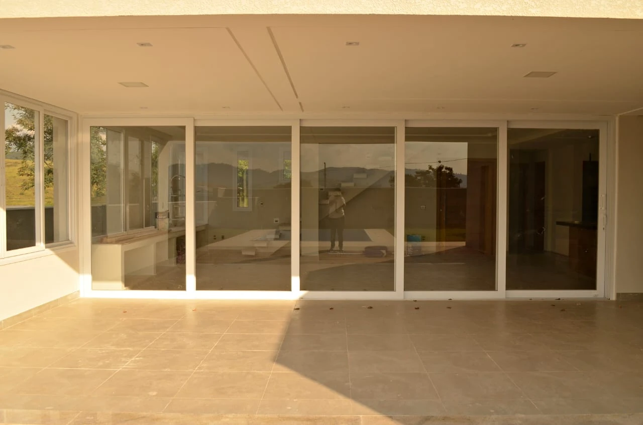 Porta de correr de pvc em Campinas