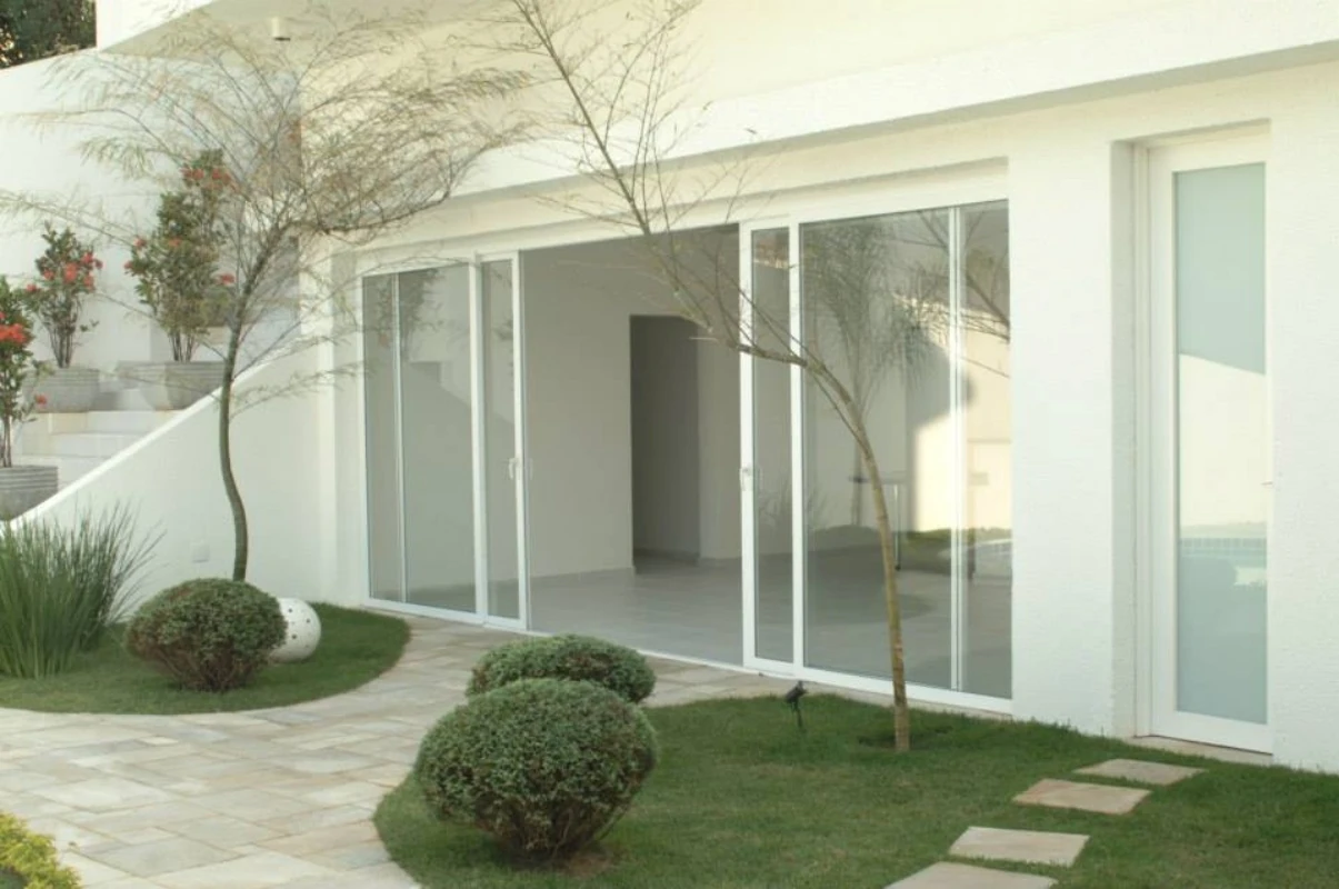 Porta de correr de pvc para sala em Campinas